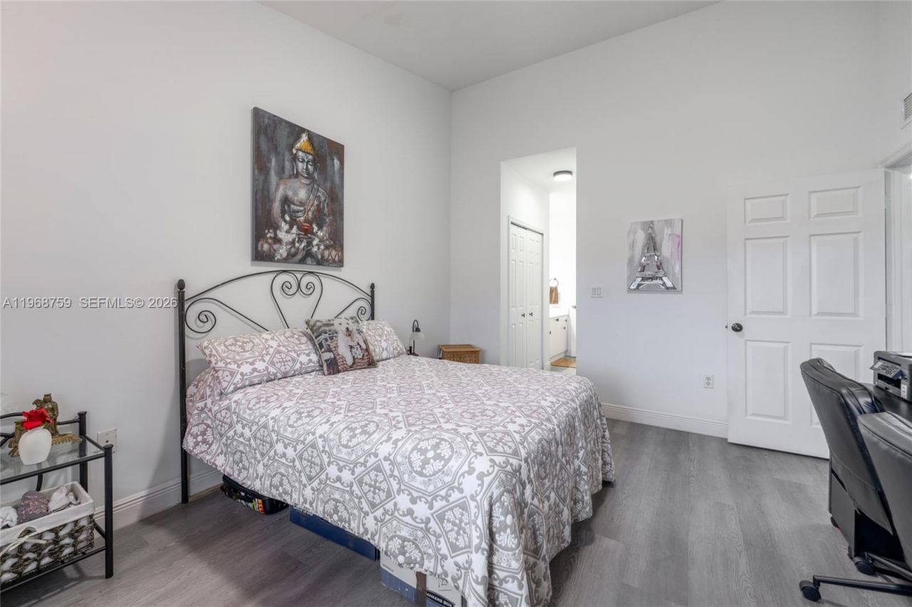 1205 NE 32nd Ter, Homestead, FL 33033 Photo