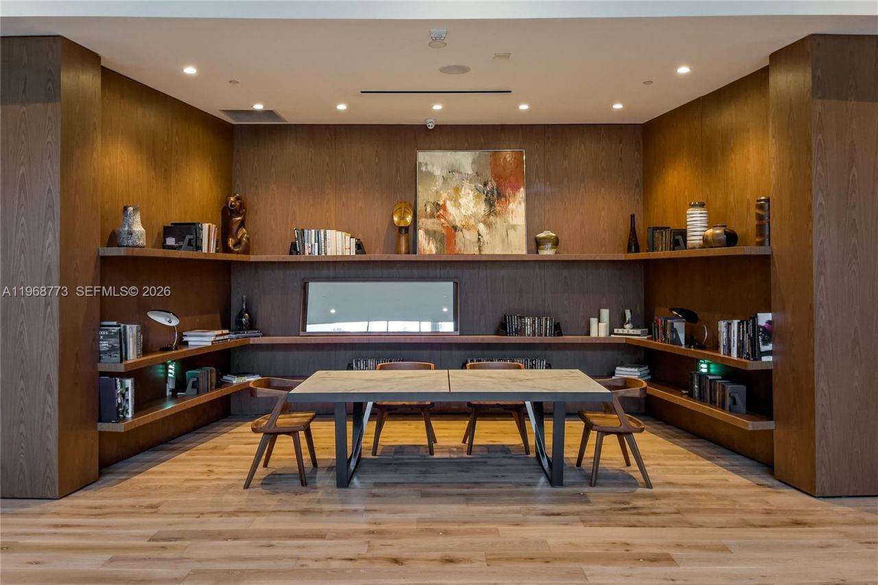 2020 N Bayshore Dr, Unit 3102, Miami, FL 33137 Photo