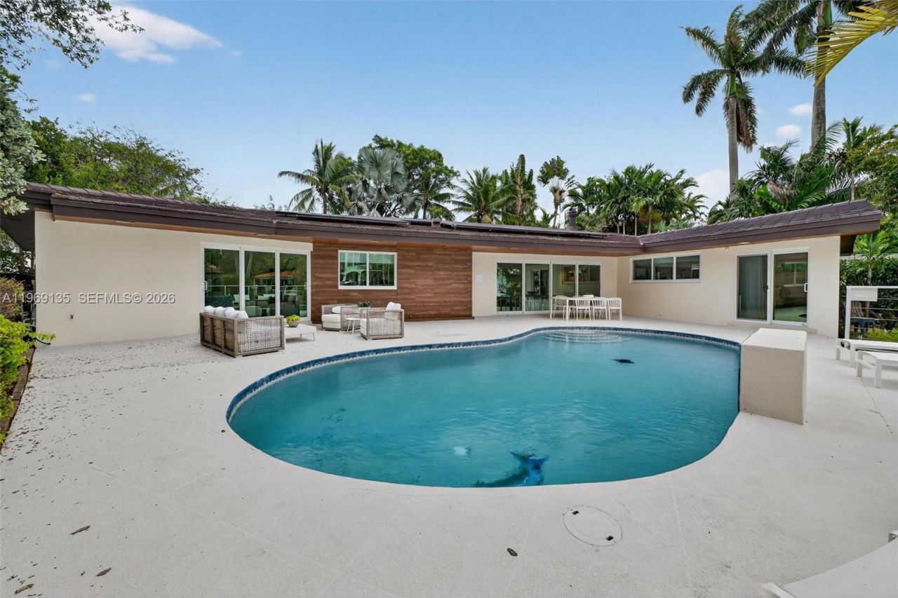13060 Lerida St, Coral Gables, FL 33156 Photo