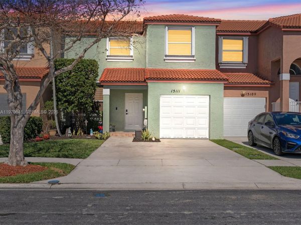 15111 NW 8th St, Pembroke Pines, FL 33028