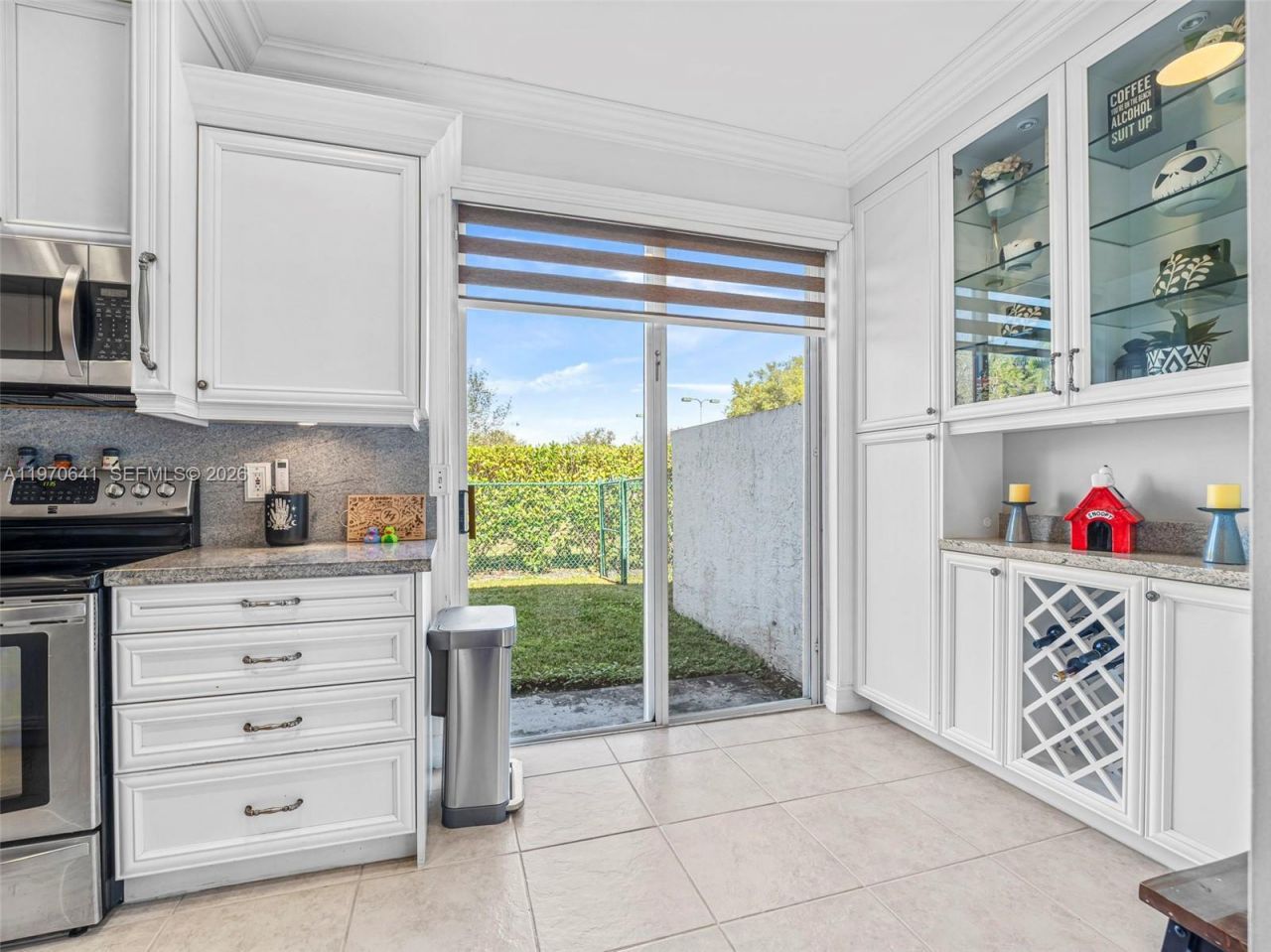 15111 NW 8th St, Pembroke Pines, FL 33028 Photo