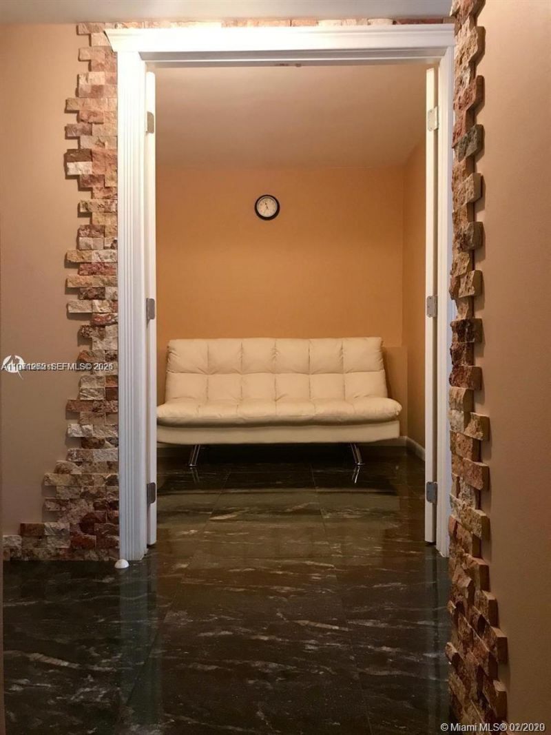 600 SE Three Islands Blvd , Unit 1018, Hallandale Beach, FL 33009 Photo