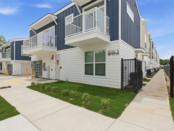 2925 Spruce Valley Lane, Unit 403, Dallas, TX 75233