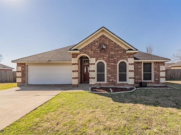2315 Rogers Avenue, Lancaster, TX 75134