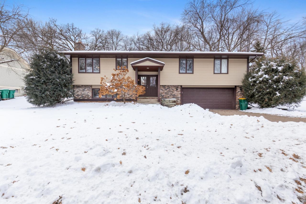 303 Heather Lane, Long Lake, MN 55356 Main Photo