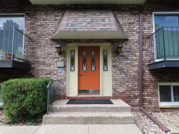 3069 4TH Street, Unit 4, Moline, IL 61265