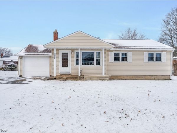 1928 Palo Verde Drive, Youngstown, OH 44514