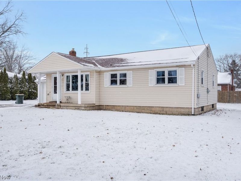 1928 Palo Verde Drive, Youngstown, OH 44514 Photo 2