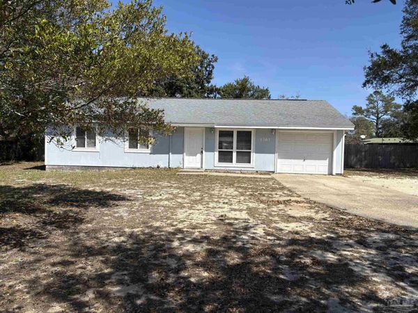 1361 Stanford Rd, Gulf Breeze, FL 32563