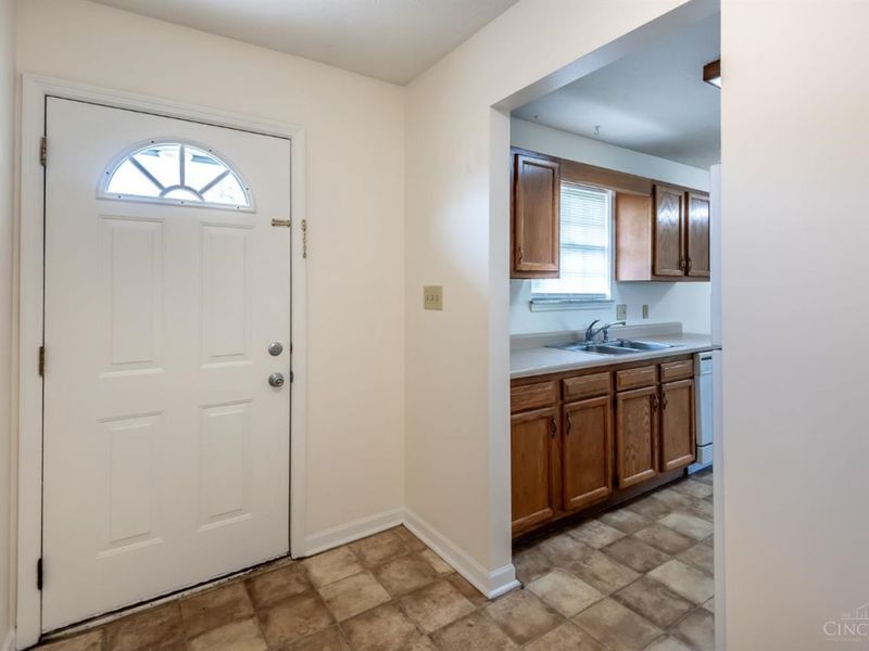 470 Georgetown Drive, Lebanon, OH 45036 Photo 3