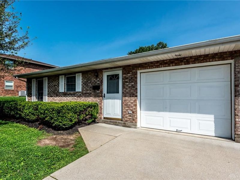 470 Georgetown Drive, Lebanon, OH 45036 Photo 2