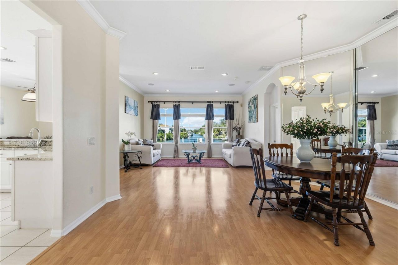 136 41st Circle E, Bradenton, FL 34208 Photo