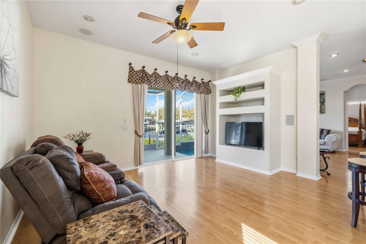 136 41st Circle E, Bradenton, FL 34208 Photo