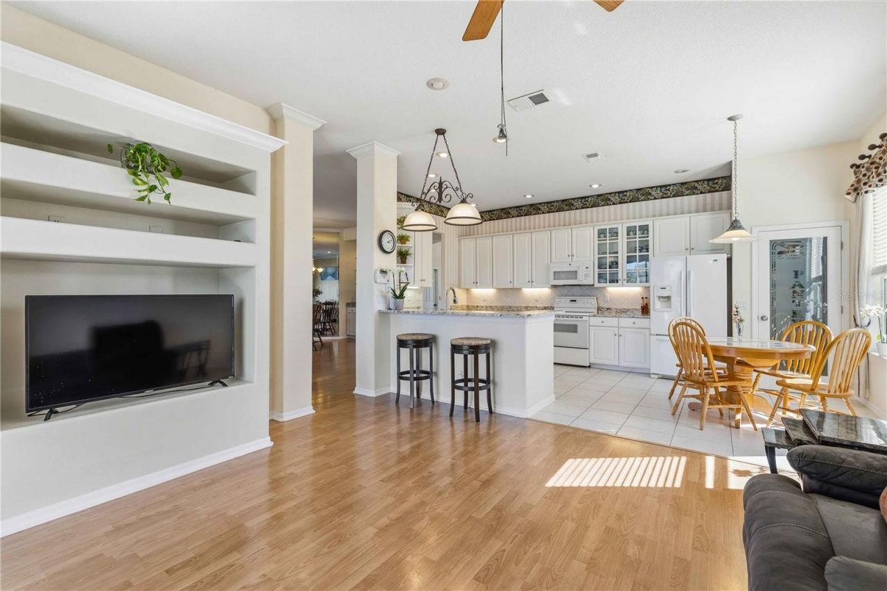 136 41st Circle E, Bradenton, FL 34208 Photo