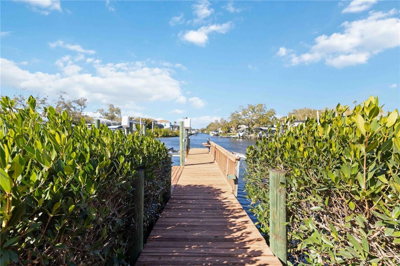 136 41st Circle E, Bradenton, FL 34208 Photo