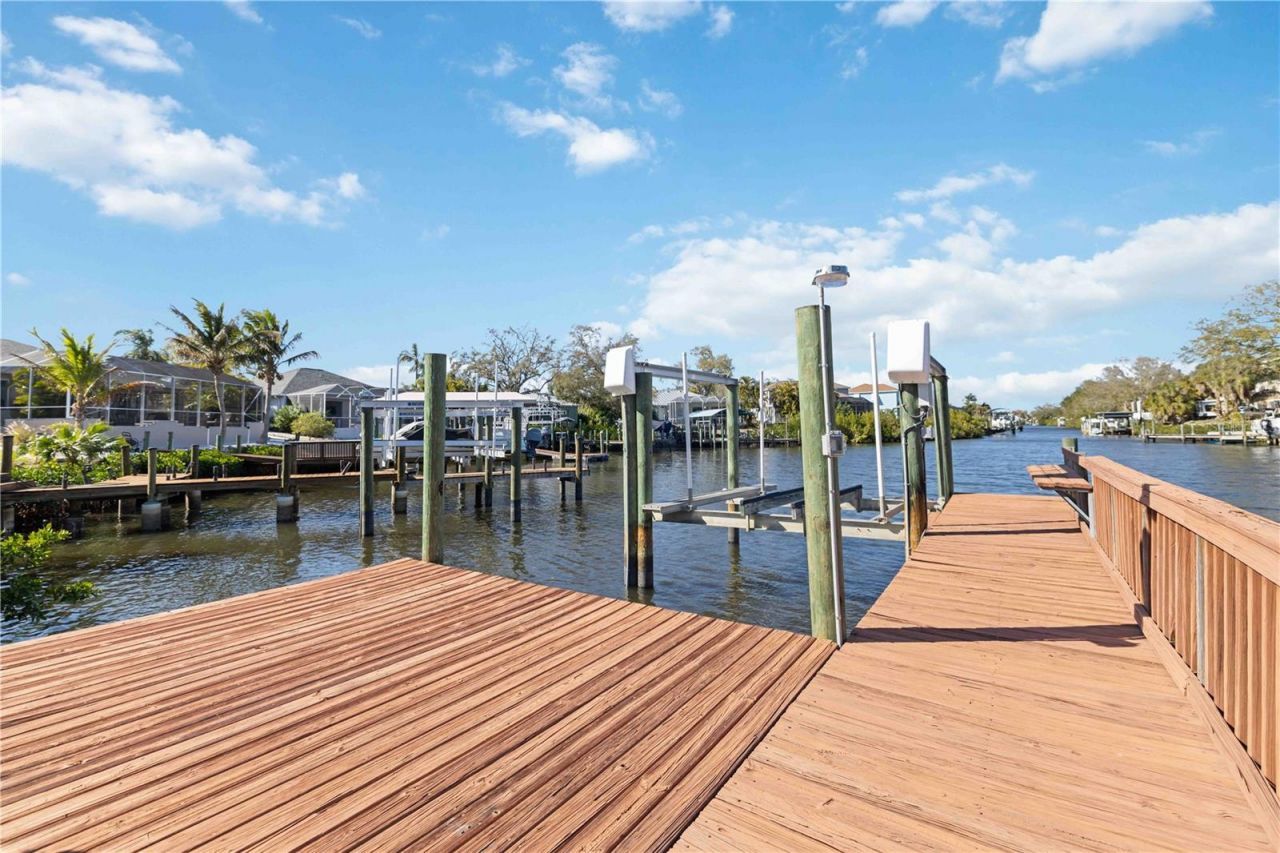 136 41st Circle E, Bradenton, FL 34208 Photo