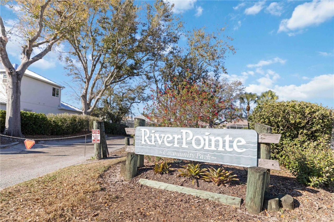 136 41st Circle E, Bradenton, FL 34208 Photo