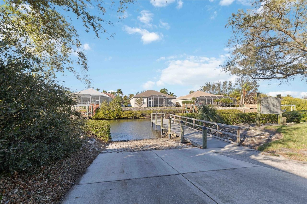 136 41st Circle E, Bradenton, FL 34208 Photo