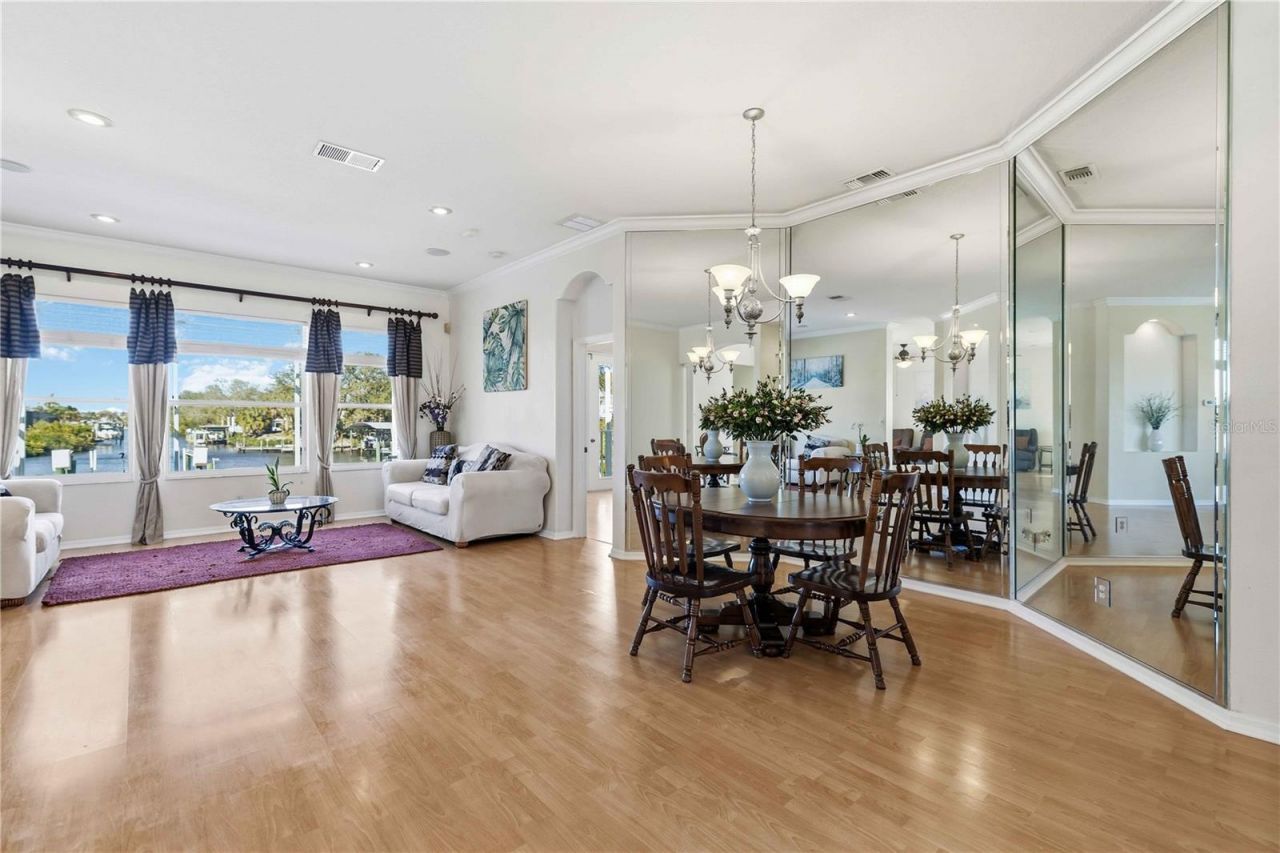 136 41st Circle E, Bradenton, FL 34208 Photo