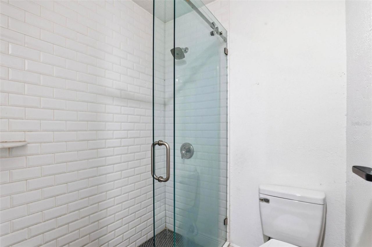 2521 W Crest Avenue , Tampa, FL 33614 Photo