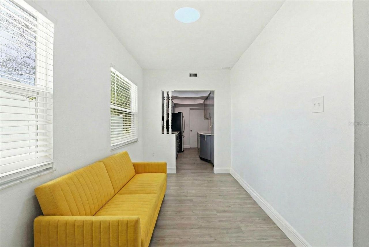 2521 W Crest Avenue , Tampa, FL 33614 Photo