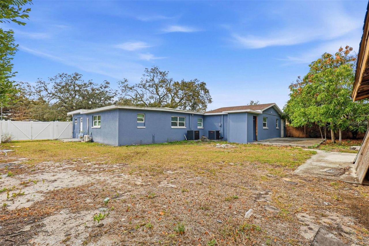 2521 W Crest Avenue , Tampa, FL 33614 Photo