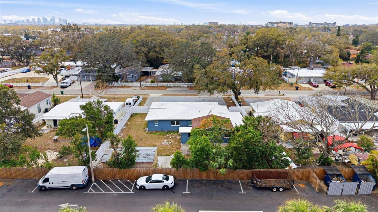 2521 W Crest Avenue , Tampa, FL 33614 Photo