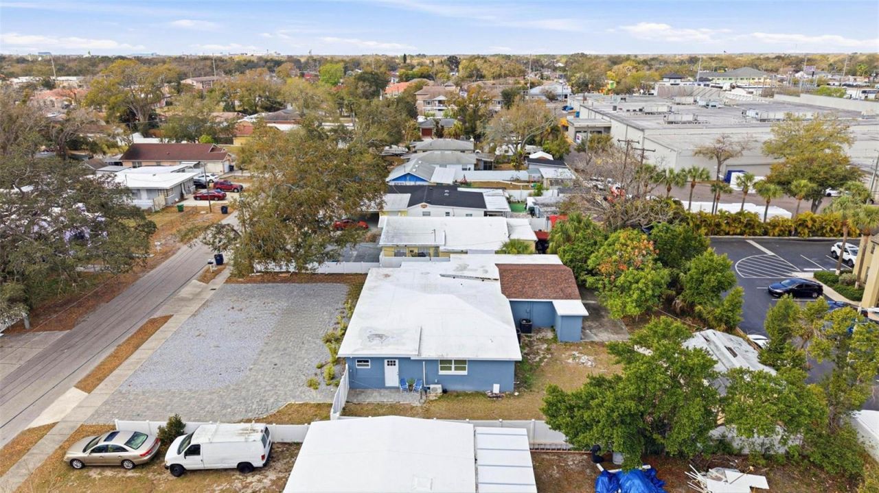 2521 W Crest Avenue , Tampa, FL 33614 Photo