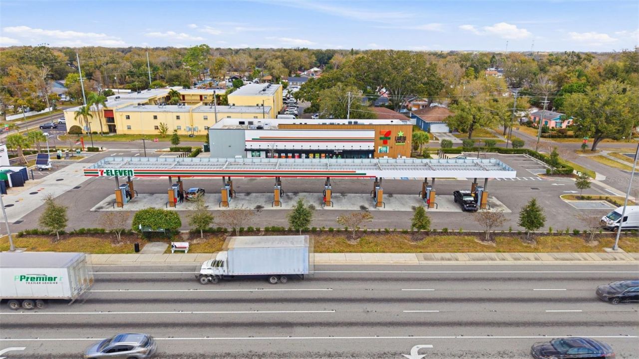 2521 W Crest Avenue , Tampa, FL 33614 Photo