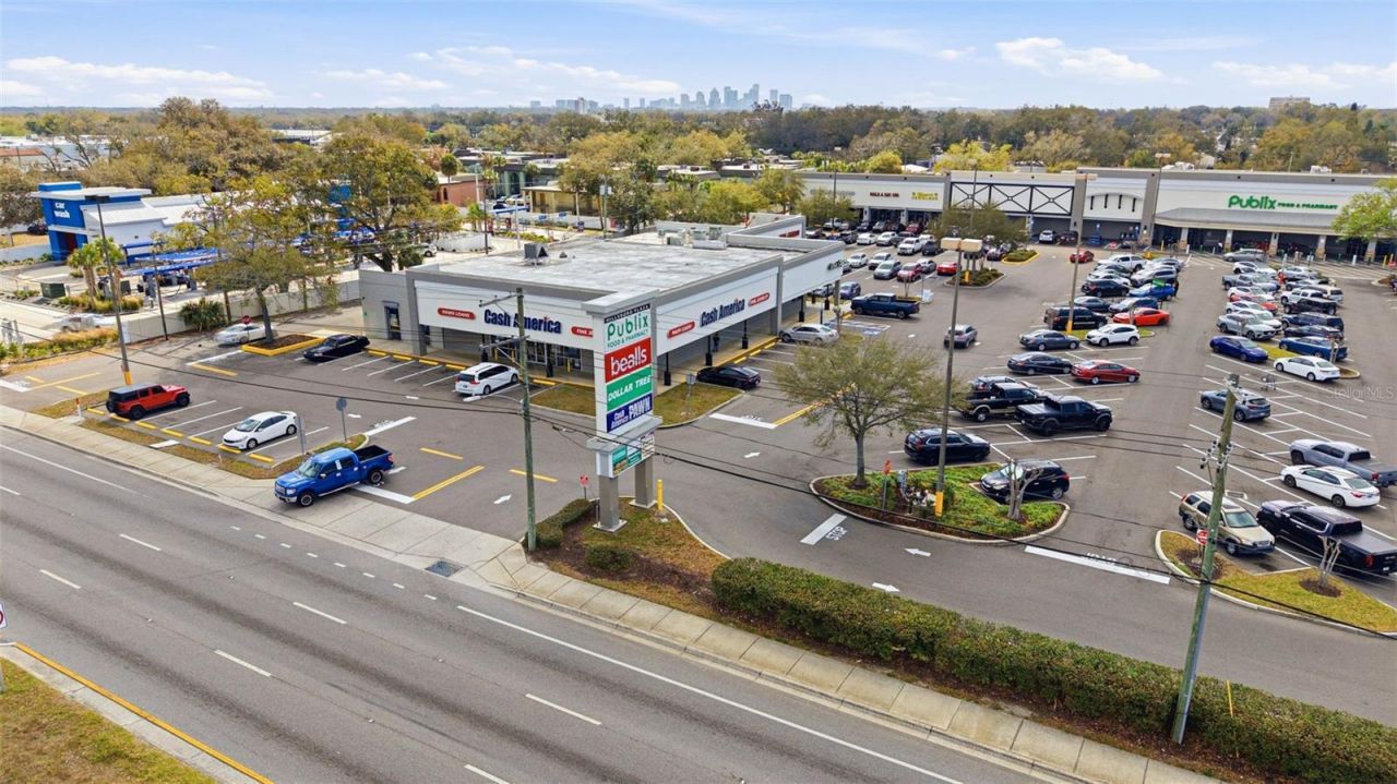 2521 W Crest Avenue , Tampa, FL 33614 Photo