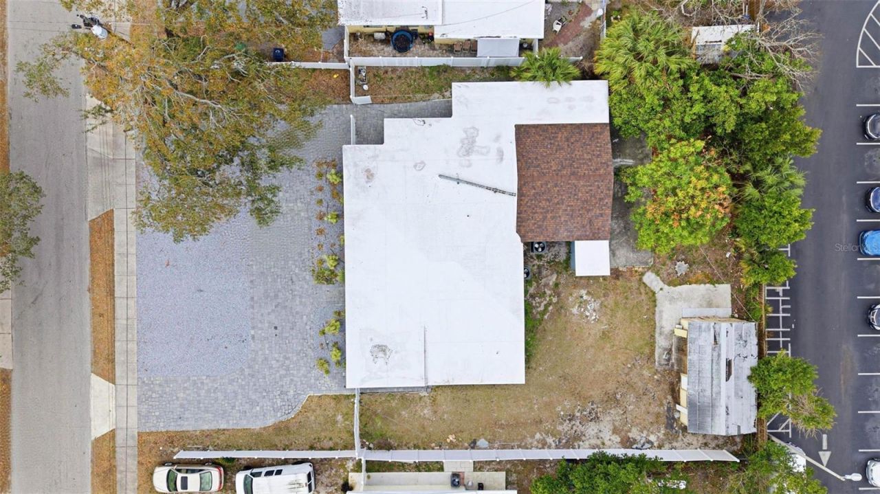 2521 W Crest Avenue , Tampa, FL 33614 Photo