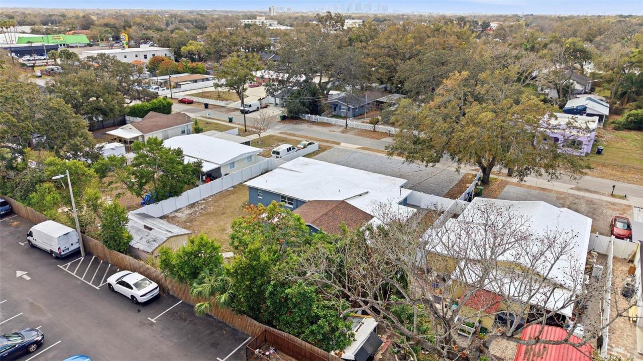 2521 W Crest Avenue , Tampa, FL 33614 Photo