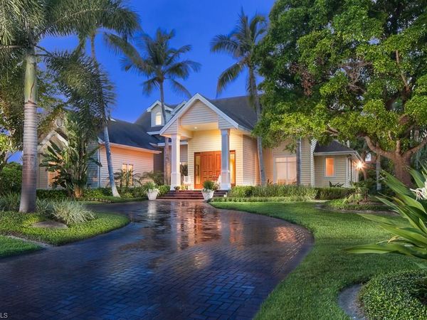 2750 Treasure LN , NAPLES, FL 34102