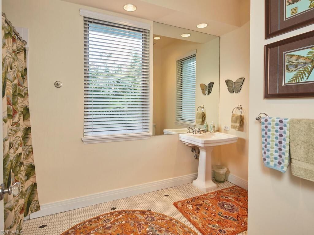 2750 Treasure Ln, Naples, FL 34102 Photo