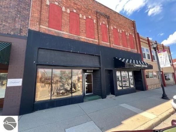 109 Mill Street N, St Louis, MI 48880