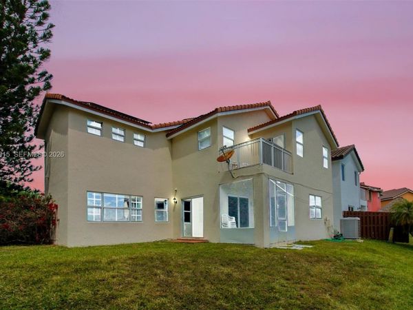 15490 SW 47th St , Miami, FL 33185