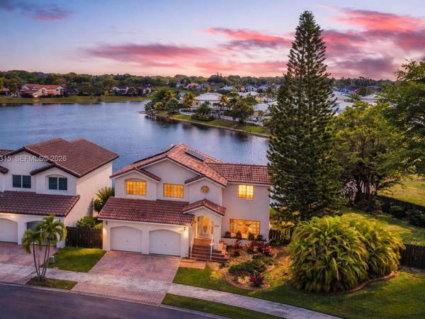 15490 SW 47th St , Miami, FL 33185