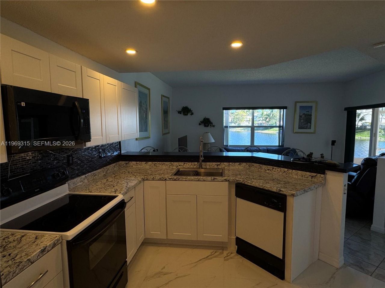 15490 SW 47th St , Miami, FL 33185 Photo