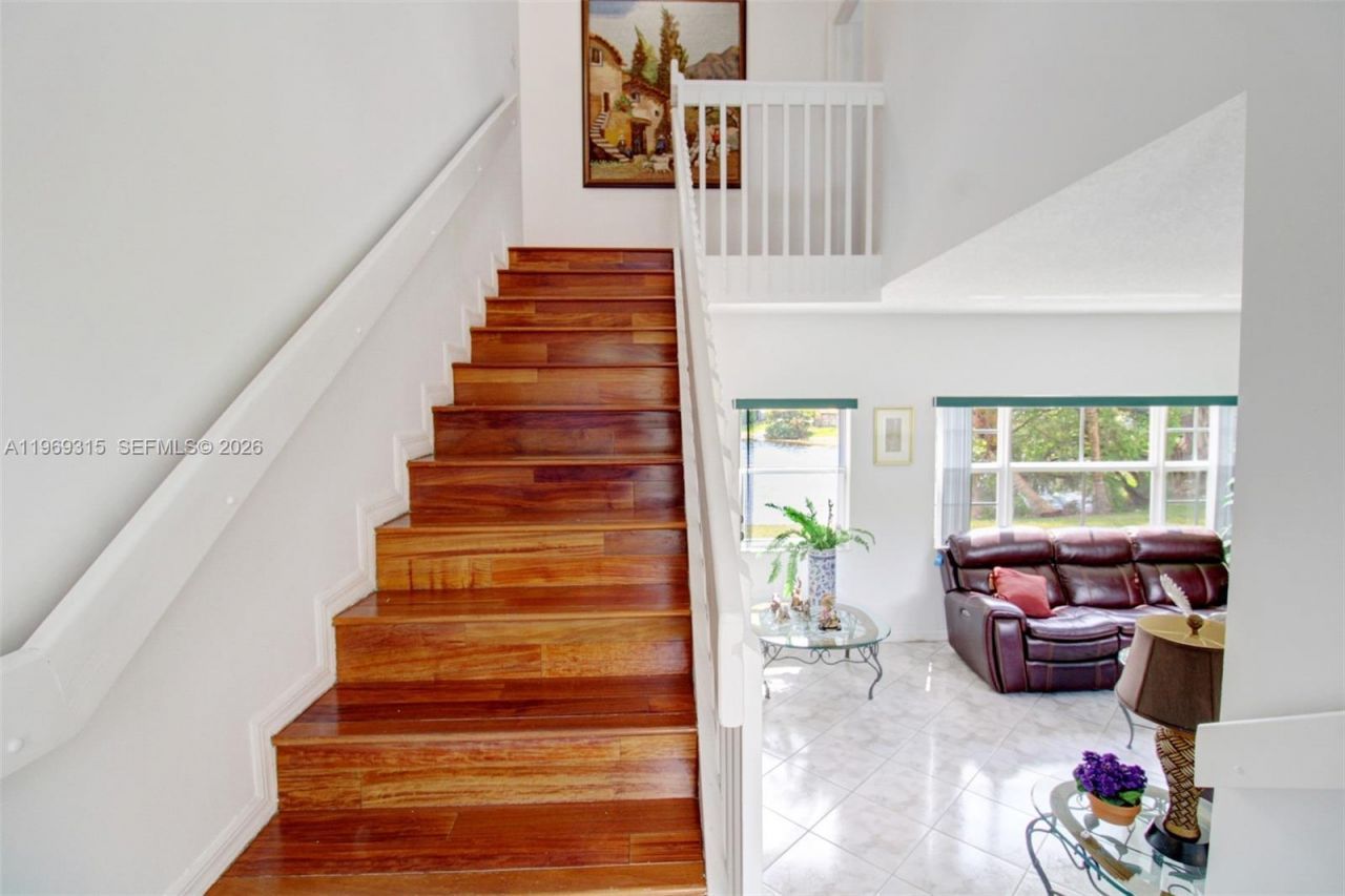 15490 SW 47th St , Miami, FL 33185 Photo