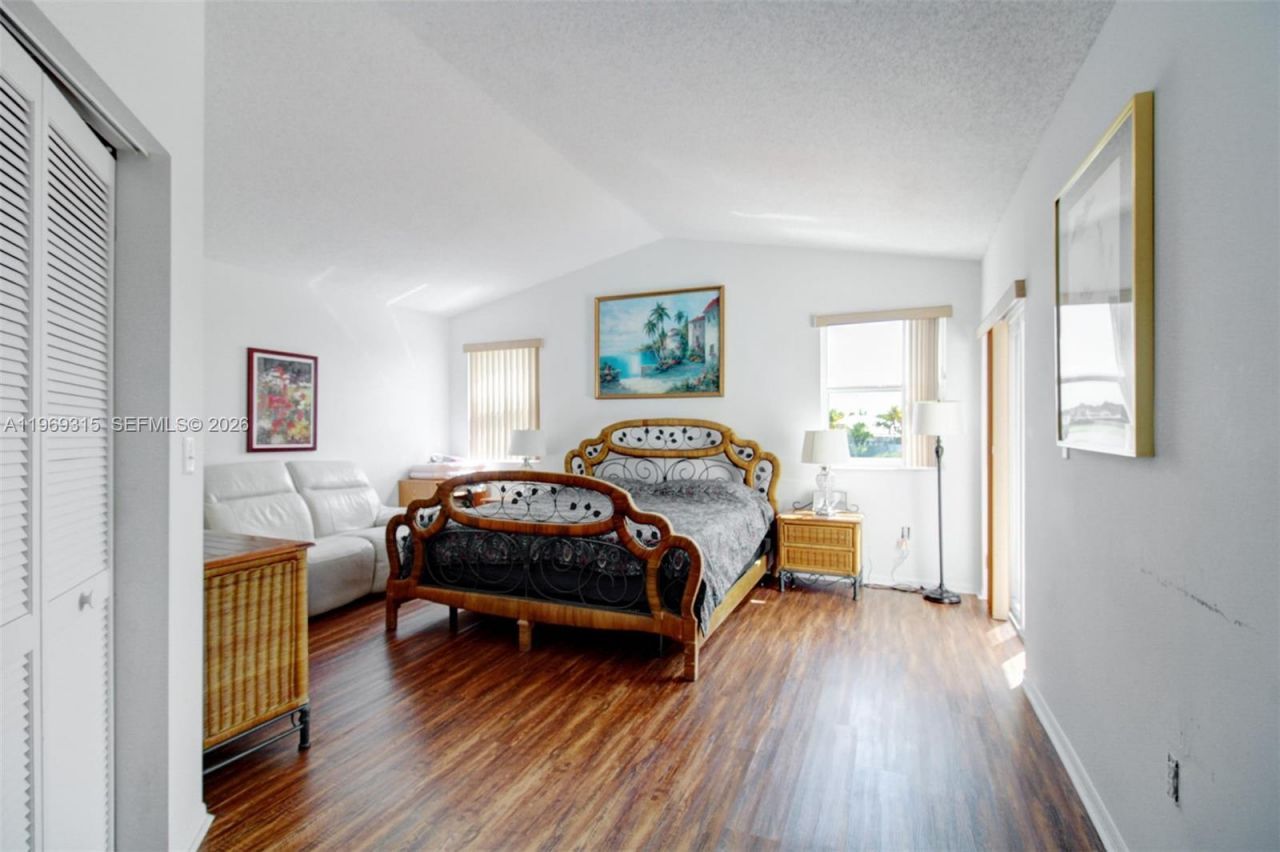 15490 SW 47th St , Miami, FL 33185 Photo