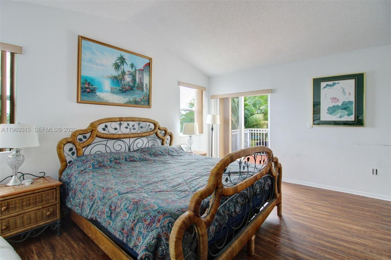 15490 SW 47th St , Miami, FL 33185 Photo