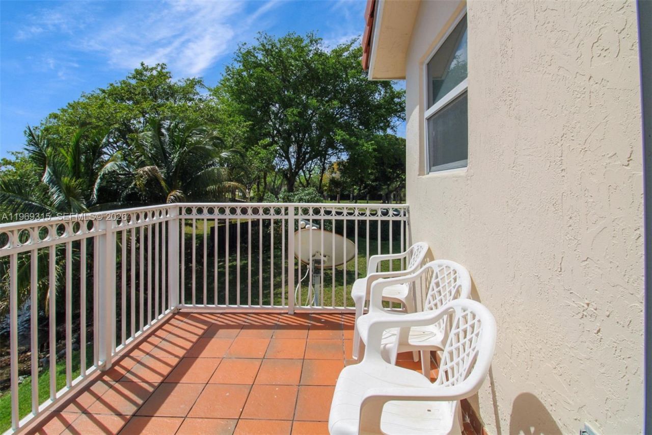 15490 SW 47th St , Miami, FL 33185 Photo