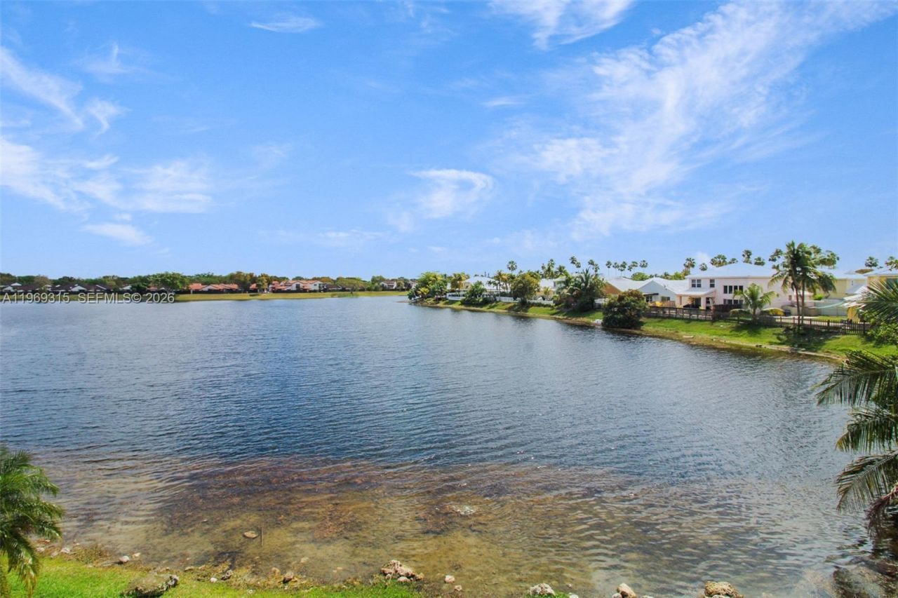 15490 SW 47th St , Miami, FL 33185 Photo