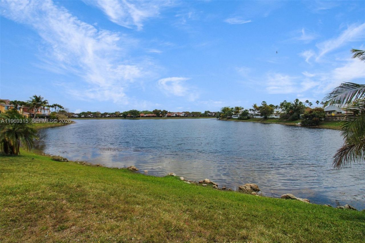 15490 SW 47th St , Miami, FL 33185 Photo