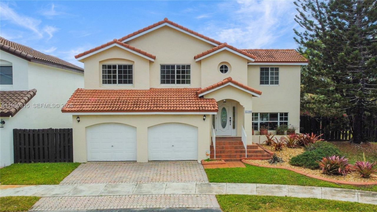 15490 SW 47th St , Miami, FL 33185 Photo