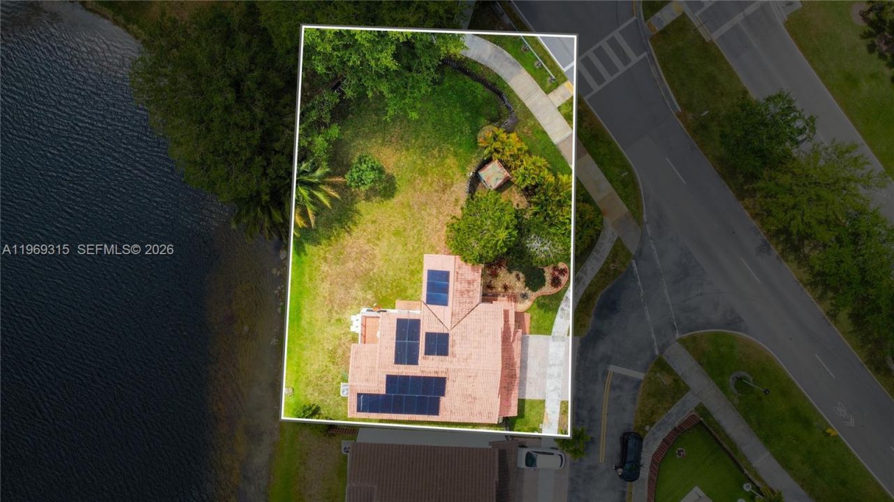 15490 SW 47th St , Miami, FL 33185 Photo