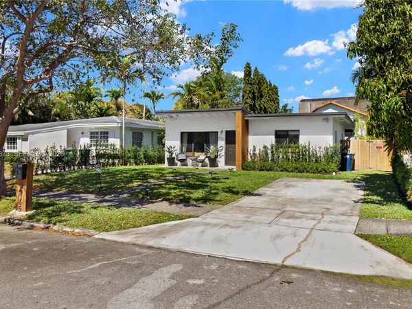 6315 SW 42nd St, South Miami, FL 33155
