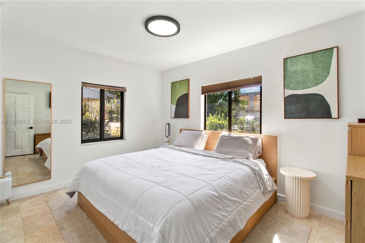 6315 SW 42nd St , South Miami, FL 33155 Photo