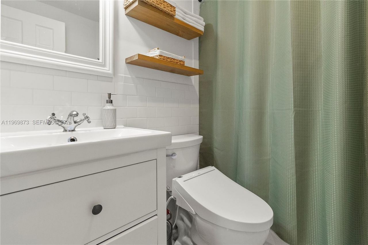 6315 SW 42nd St , South Miami, FL 33155 Photo