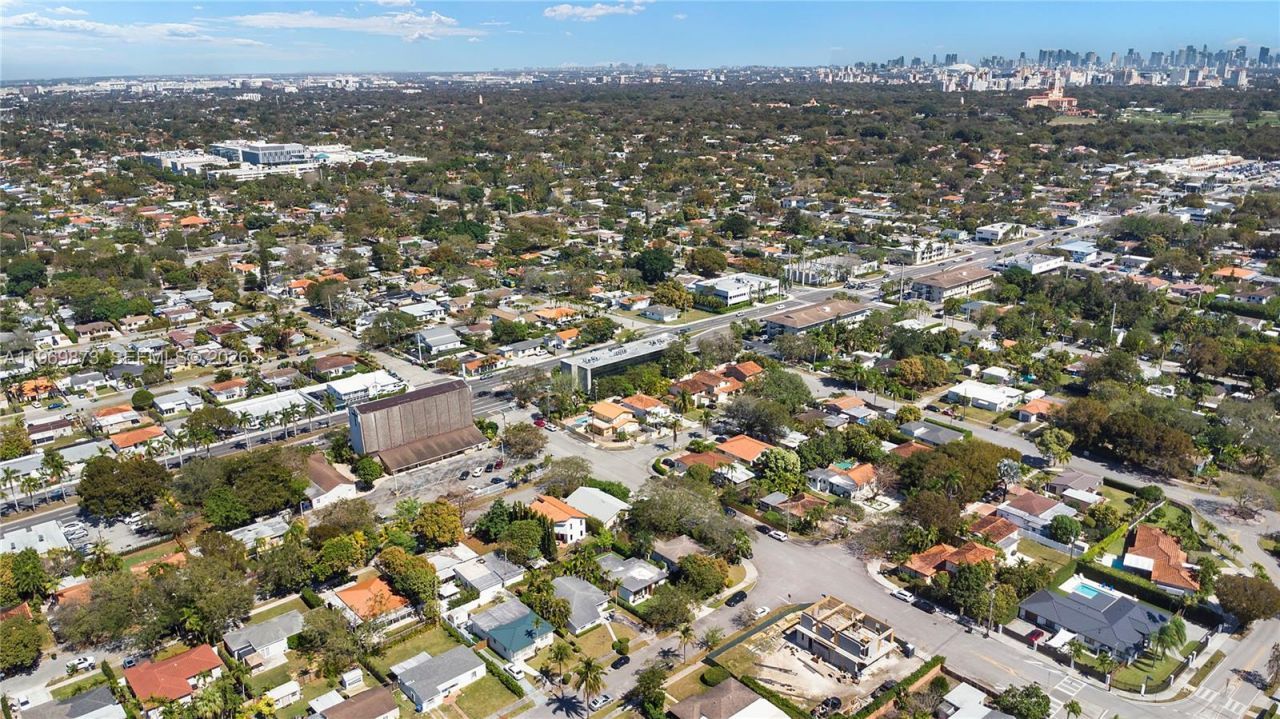 6315 SW 42nd St , South Miami, FL 33155 Photo